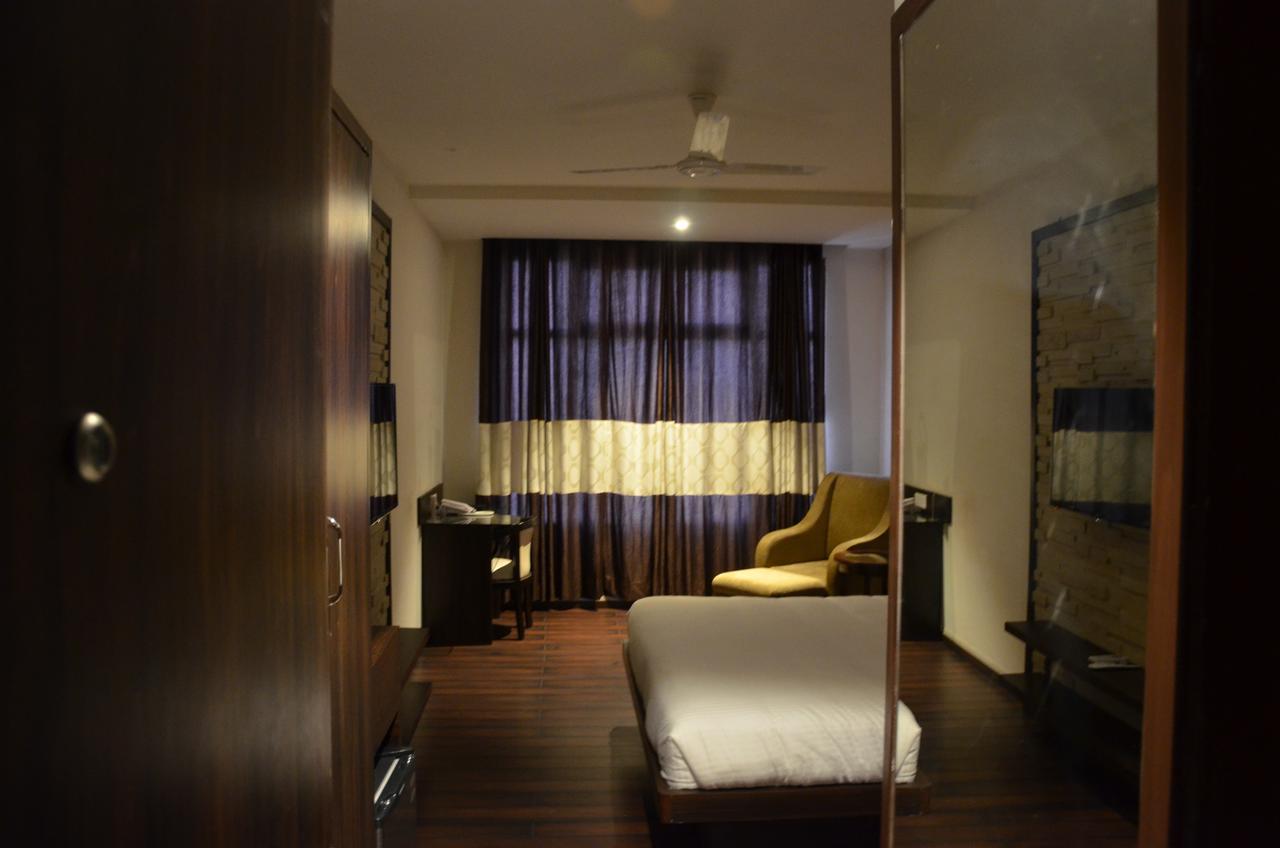 Hotel Fortune Blue Sikar Exterior photo